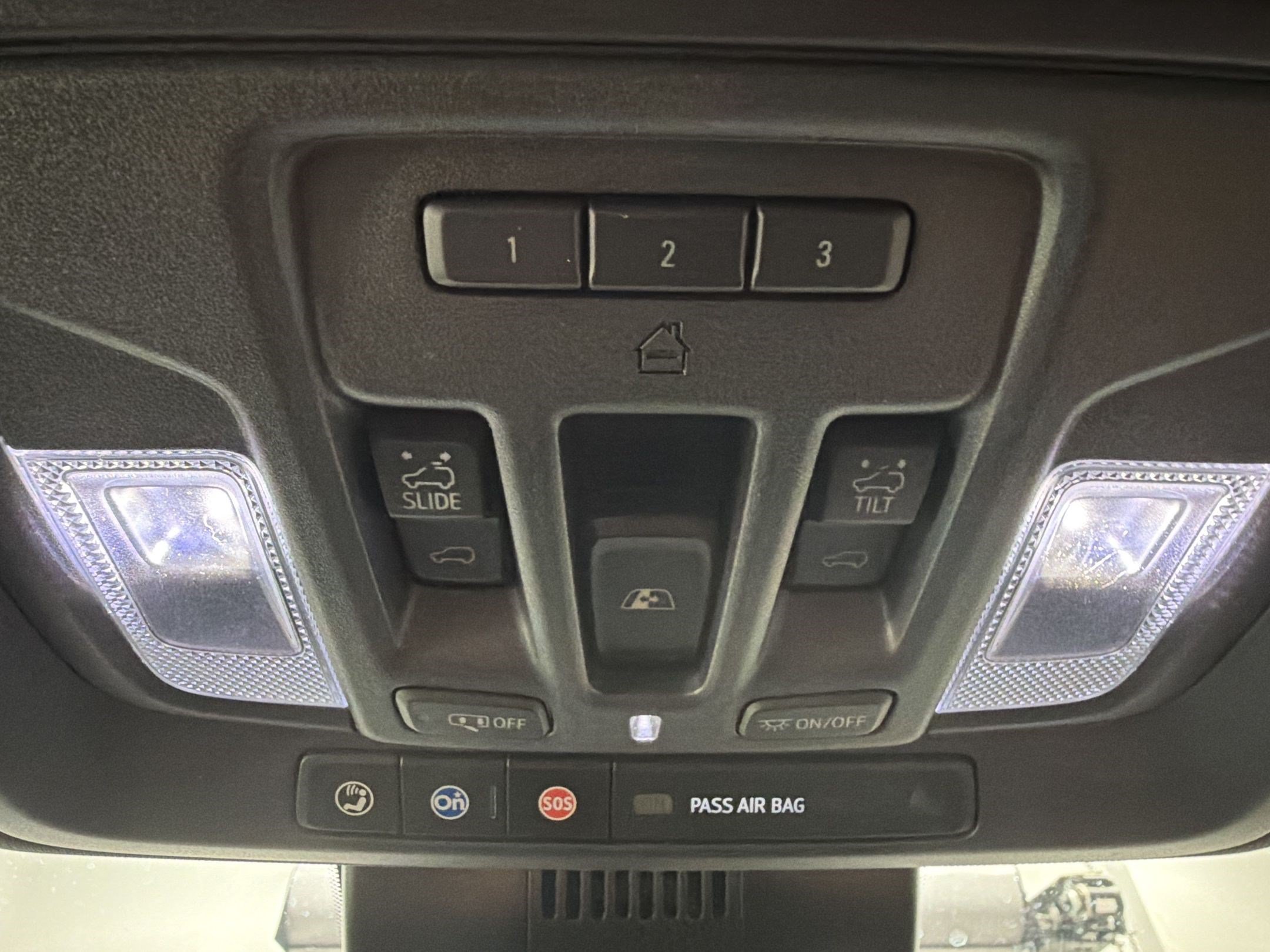 Used 2024 GMC Sierra 1500 AT4 w/ Technology Package AWD/4WD image 38