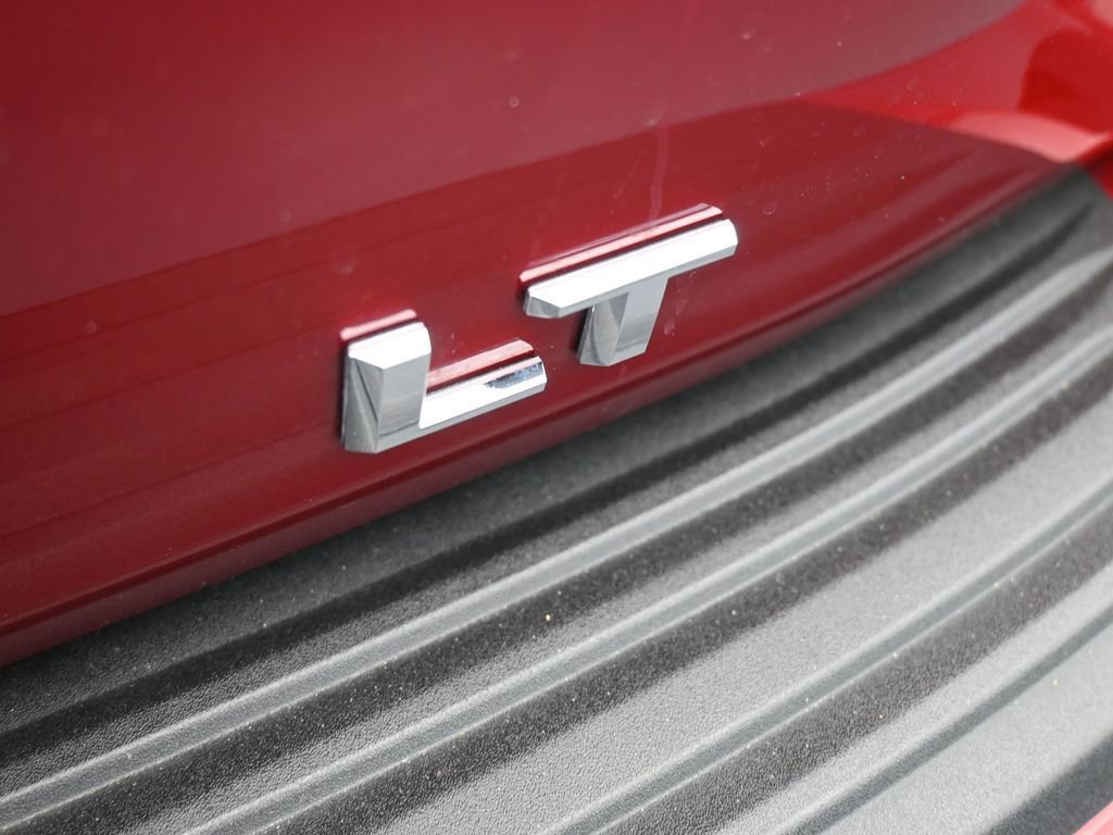 Used 2024 Chevrolet Suburban LT image 43