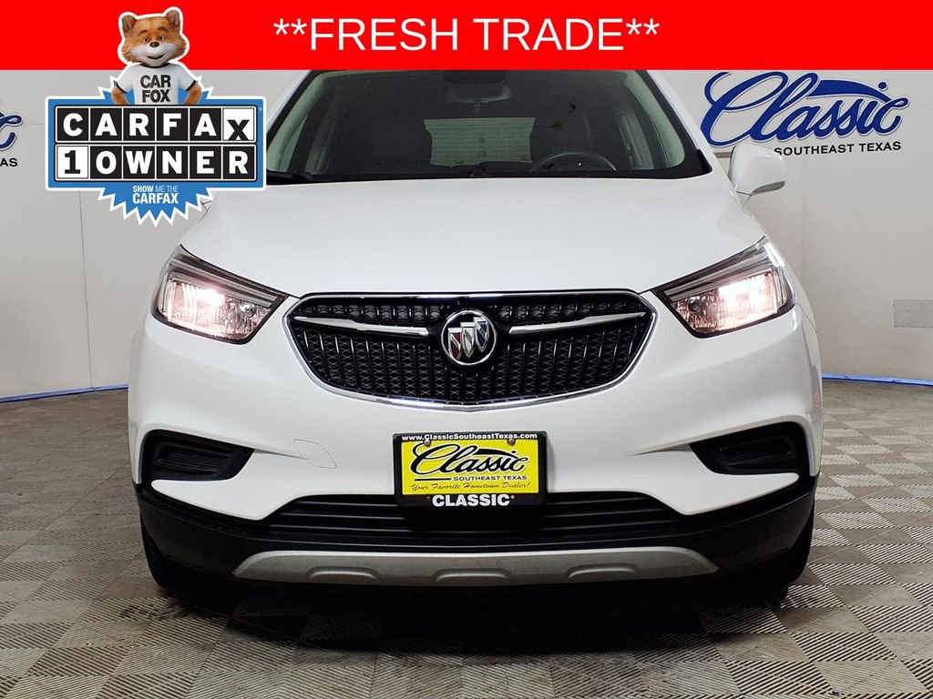 Used 2022 Buick Encore Preferred w/ Safety Package image 3
