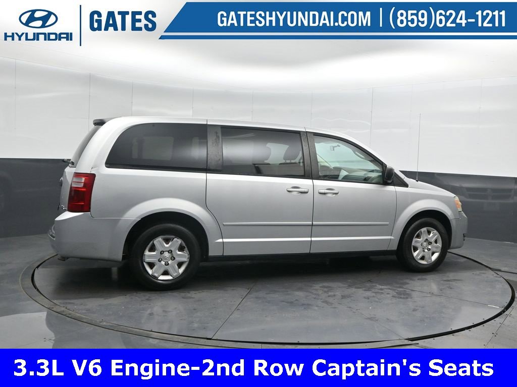 Used 2010 Dodge Grand Caravan SE w/ Climate Group image 2