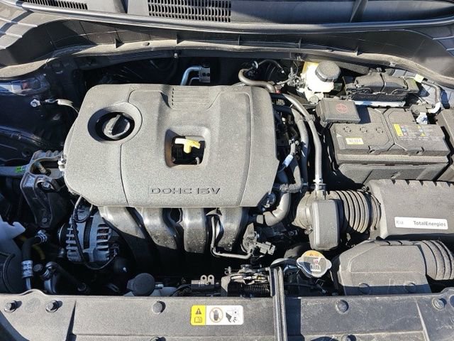 Used 2025 Kia Soul LX w/ LX Technology Package FWD image 16