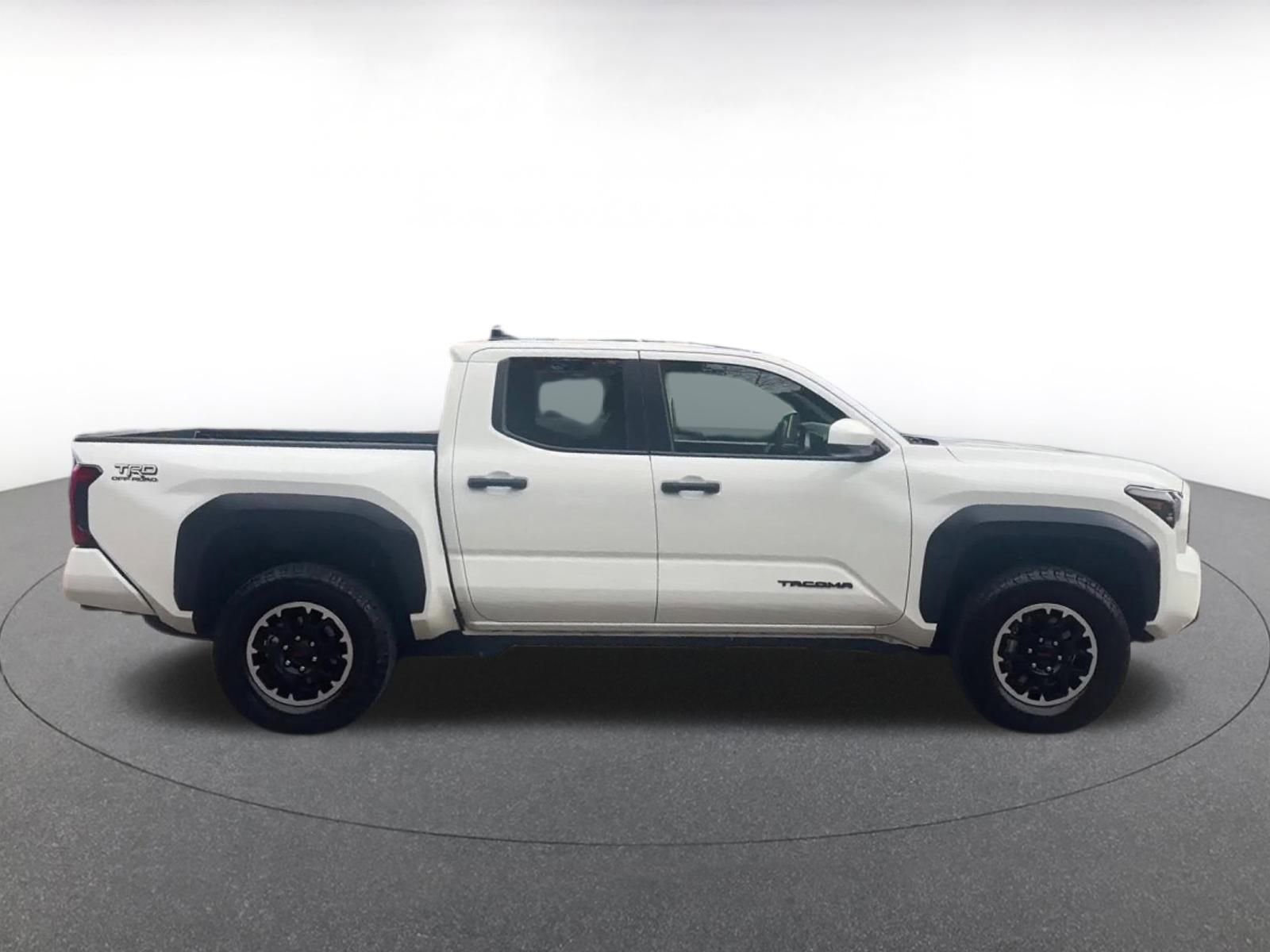 Used 2025 Toyota Tacoma TRD Off-Road image 16
