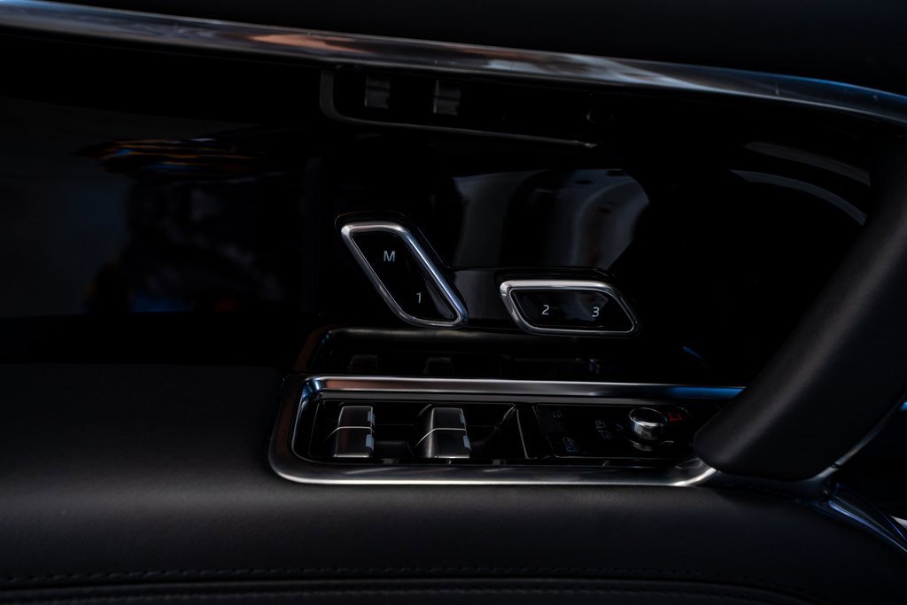 Used 2023 Land Rover Range Rover SE image 31