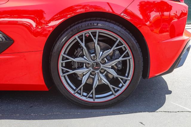 Used 2025 Chevrolet Corvette Stingray Preferred Cpe w/ Battery Protection Package RWD image 13