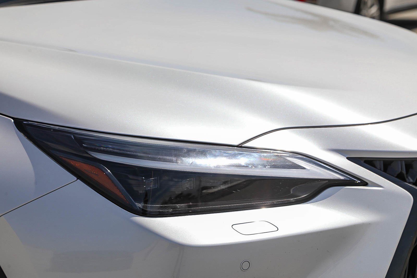 Used 2025 Lexus NX 450h+ AWD w/ Accessory Package (Z2) image 8