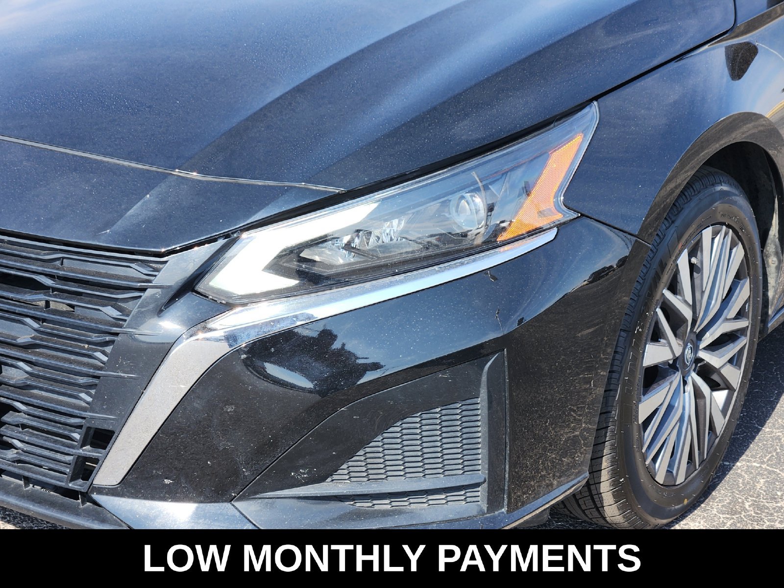 Used 2025 Nissan Altima 2.5 SV FWD image 11