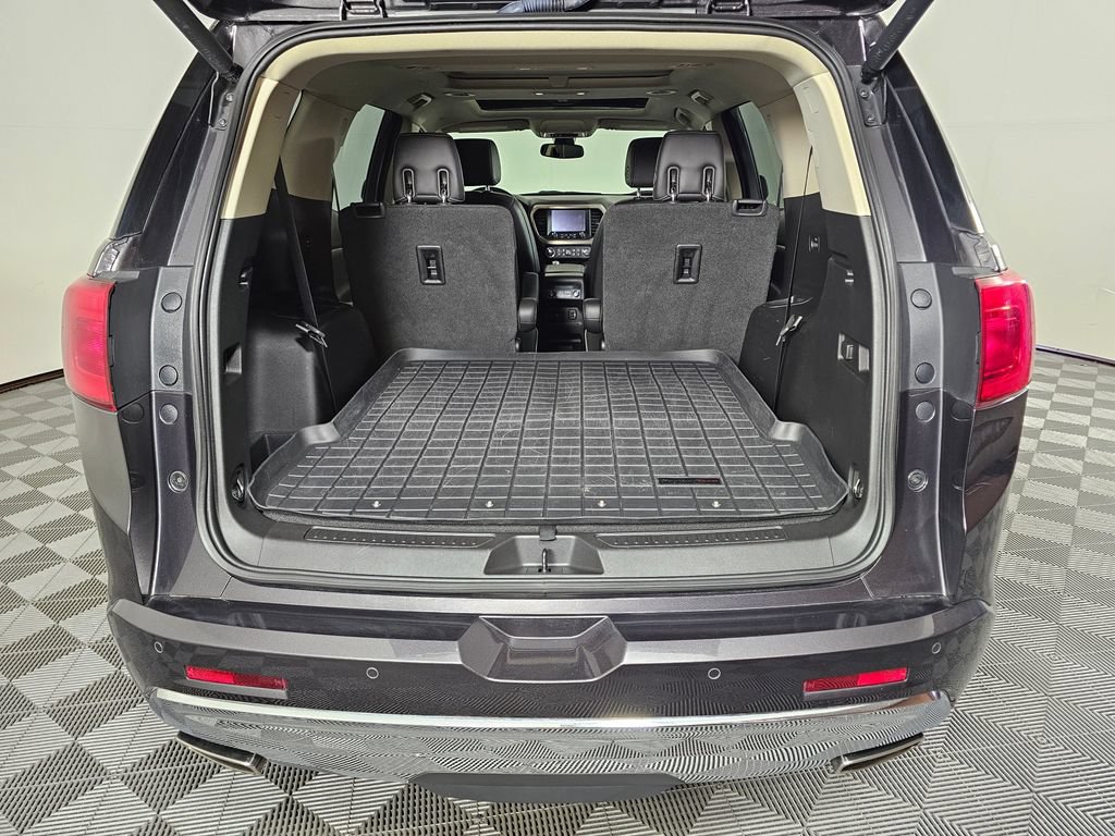 Used 2018 GMC Acadia Denali w/ Technology Package AWD/4WD image 17