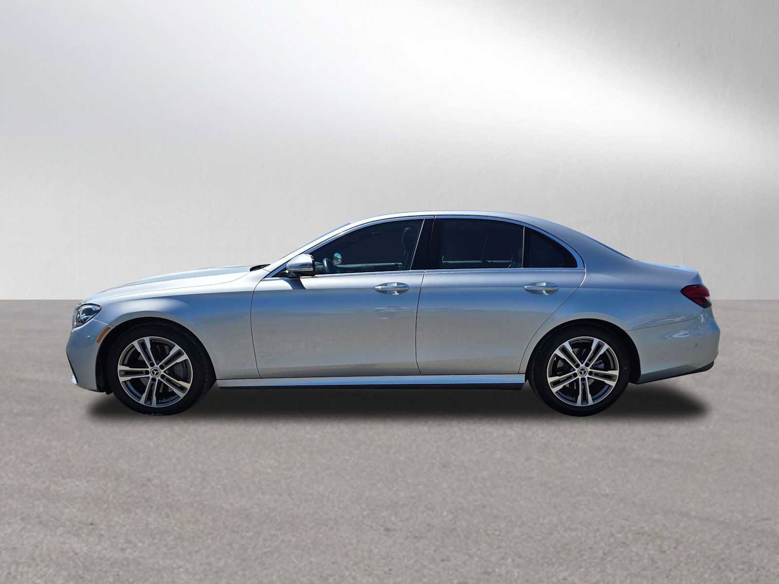 Used 2023 Mercedes-Benz E 350 Sedan image 6