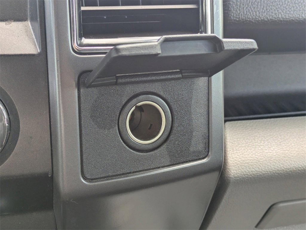 Used 2020 Ford F150 XLT image 23
