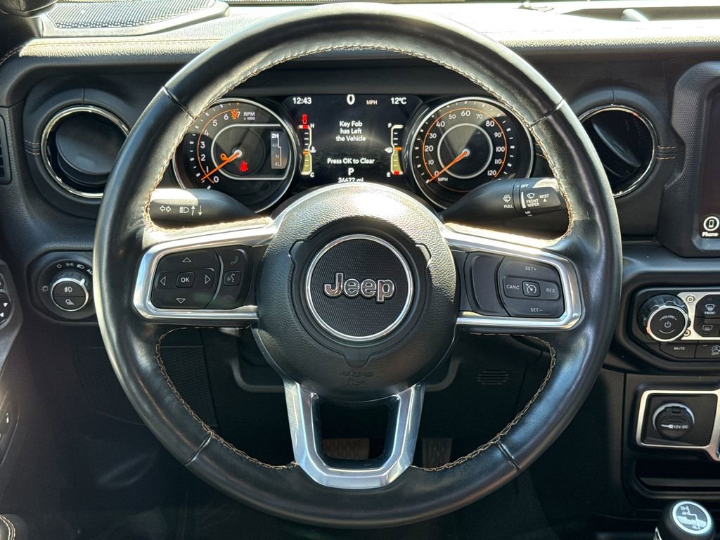 Used 2022 Jeep Gladiator Overland AWD/4WD image 14