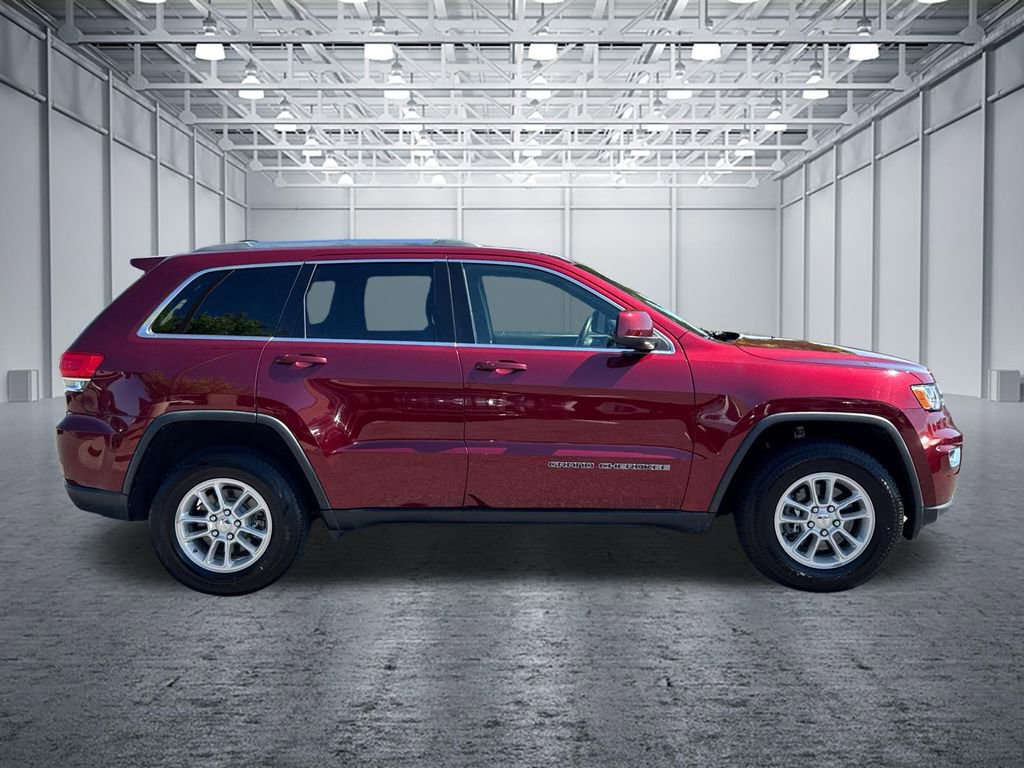 Used 2018 Jeep Grand Cherokee Laredo AWD/4WD image 8