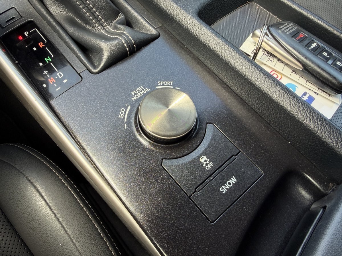 Used 2016 Lexus IS 200t RWD image 32