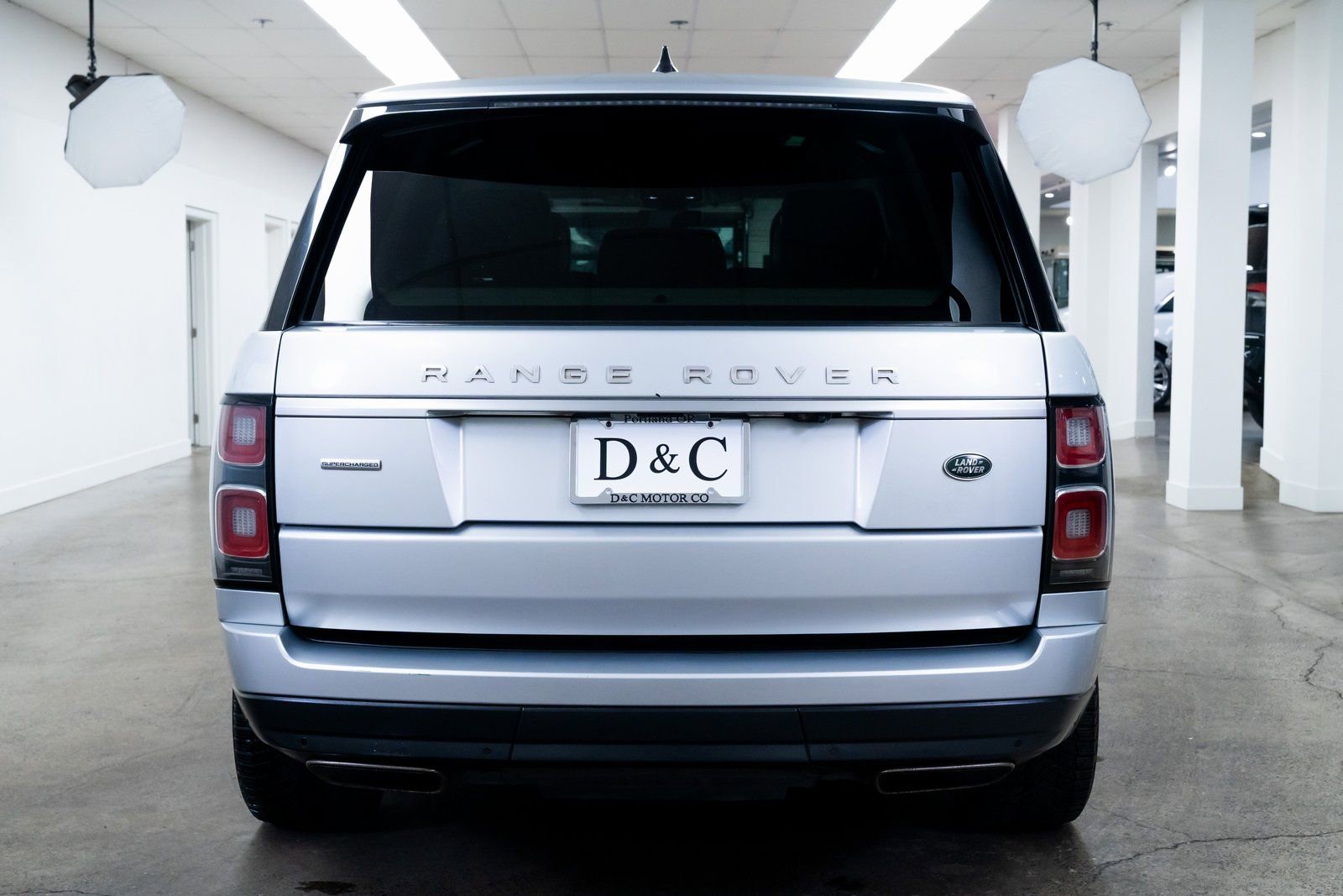 Used 2019 Land Rover Range Rover Supercharged AWD/4WD image 5