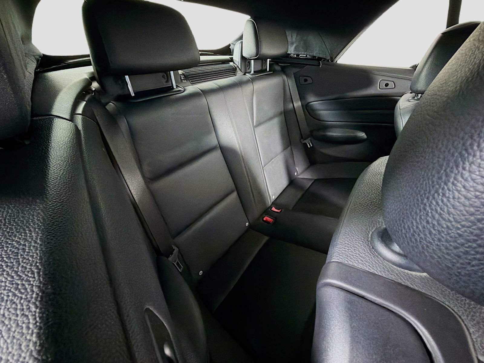 Used 2010 BMW 135i Convertible image 26