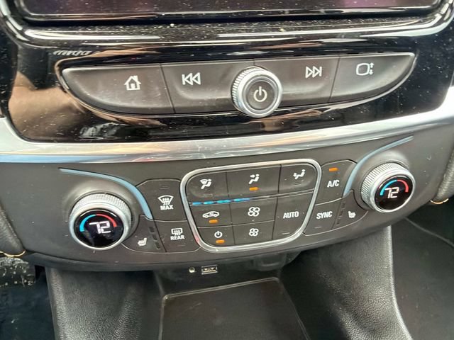 Used 2020 Chevrolet Traverse LT w/ LT Premium Package AWD/4WD image 24