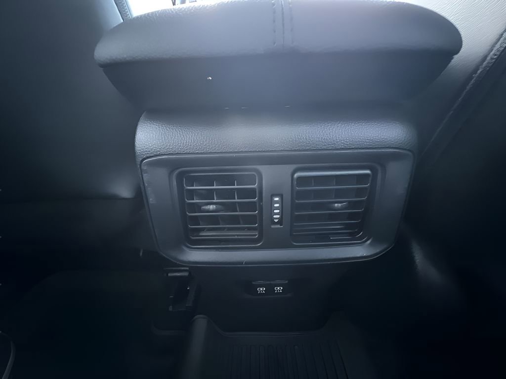 Used 2020 Toyota RAV4 Limited image 22