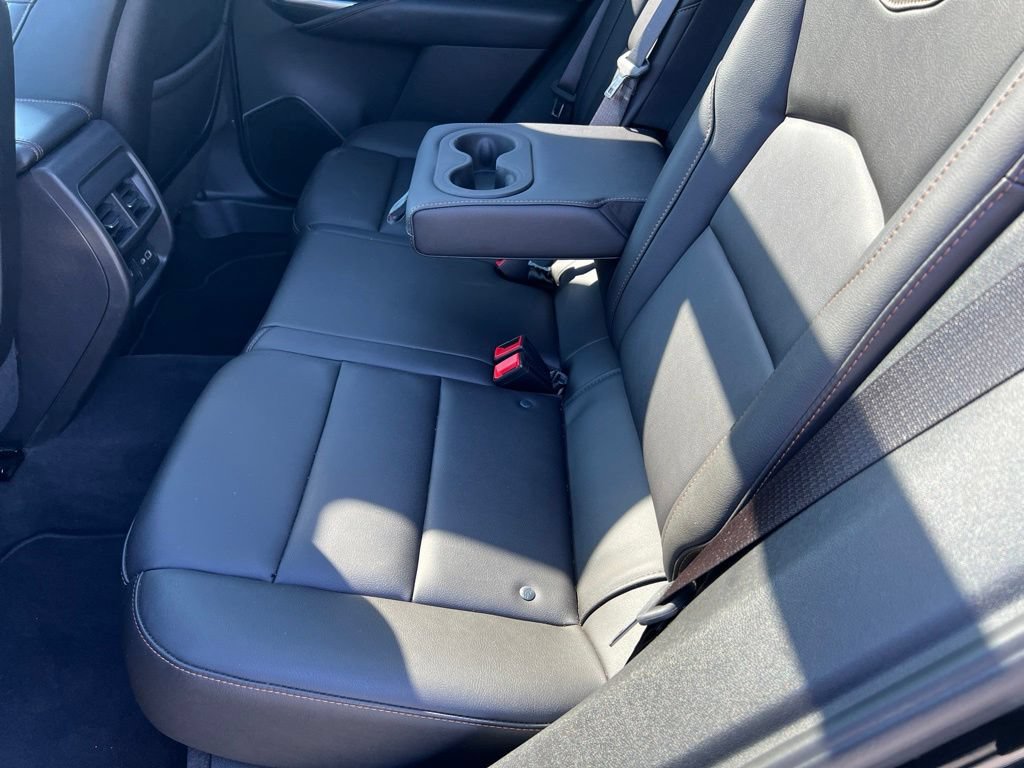 Used 2021 Cadillac XT4 Sport w/ Cold Weather Package AWD/4WD image 10