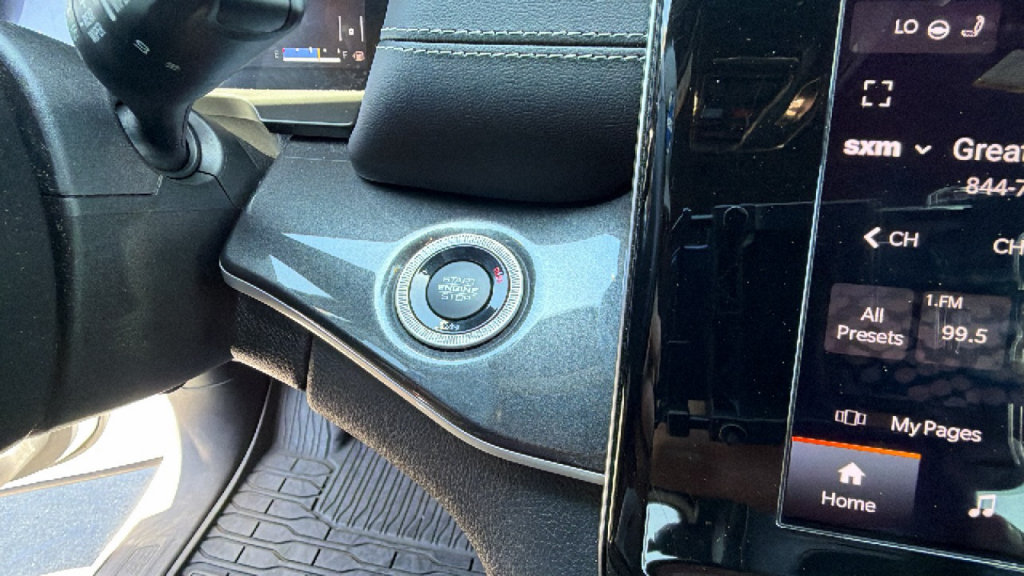 Used 2021 Jeep Grand Cherokee L Laredo AWD/4WD image 17