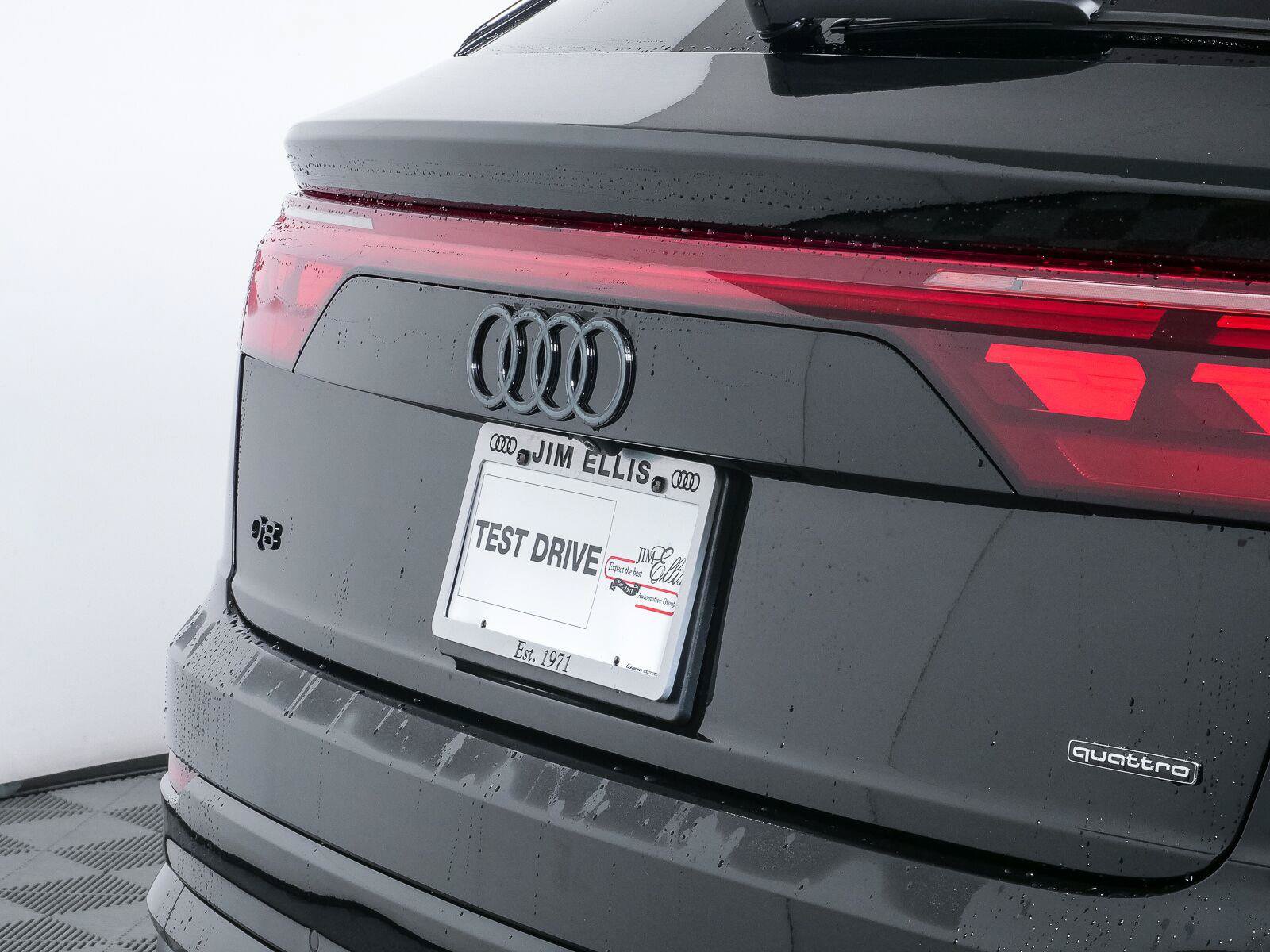New 2027 Audi Q8 Prestige AWD/4WD image 37