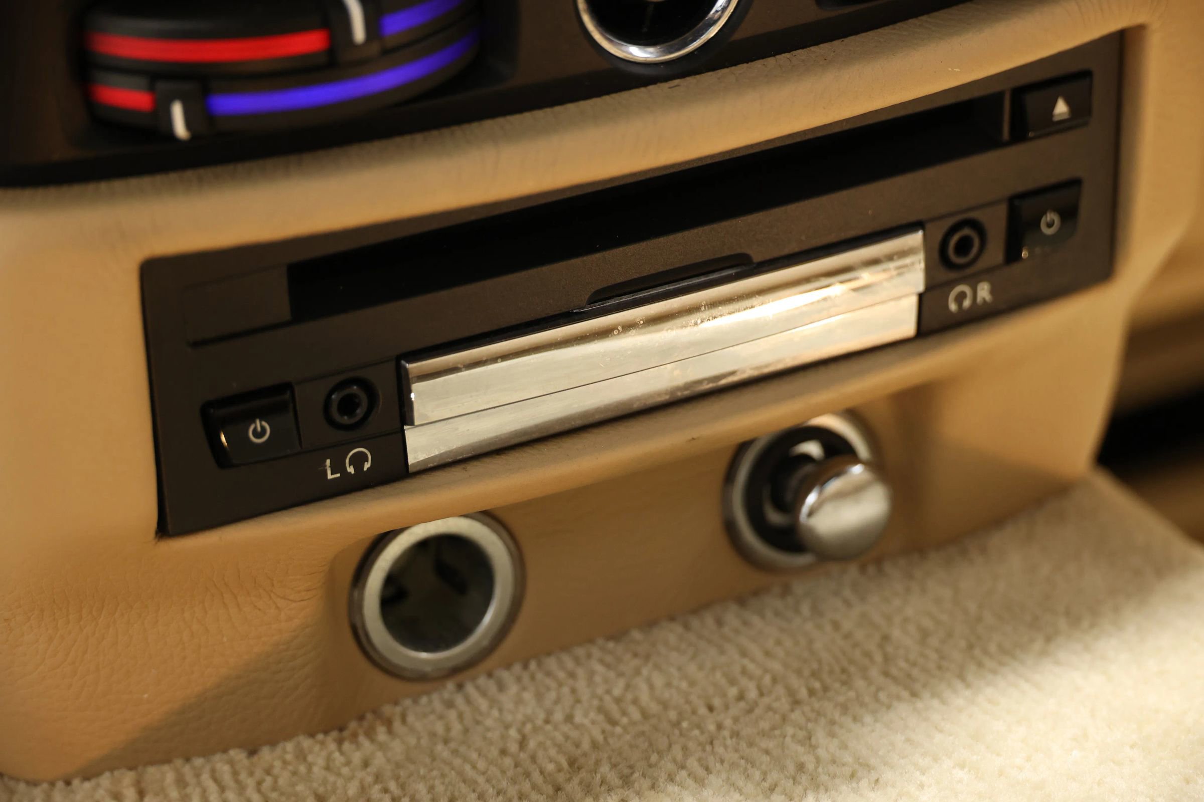 Used 2011 Rolls-Royce Ghost image 69