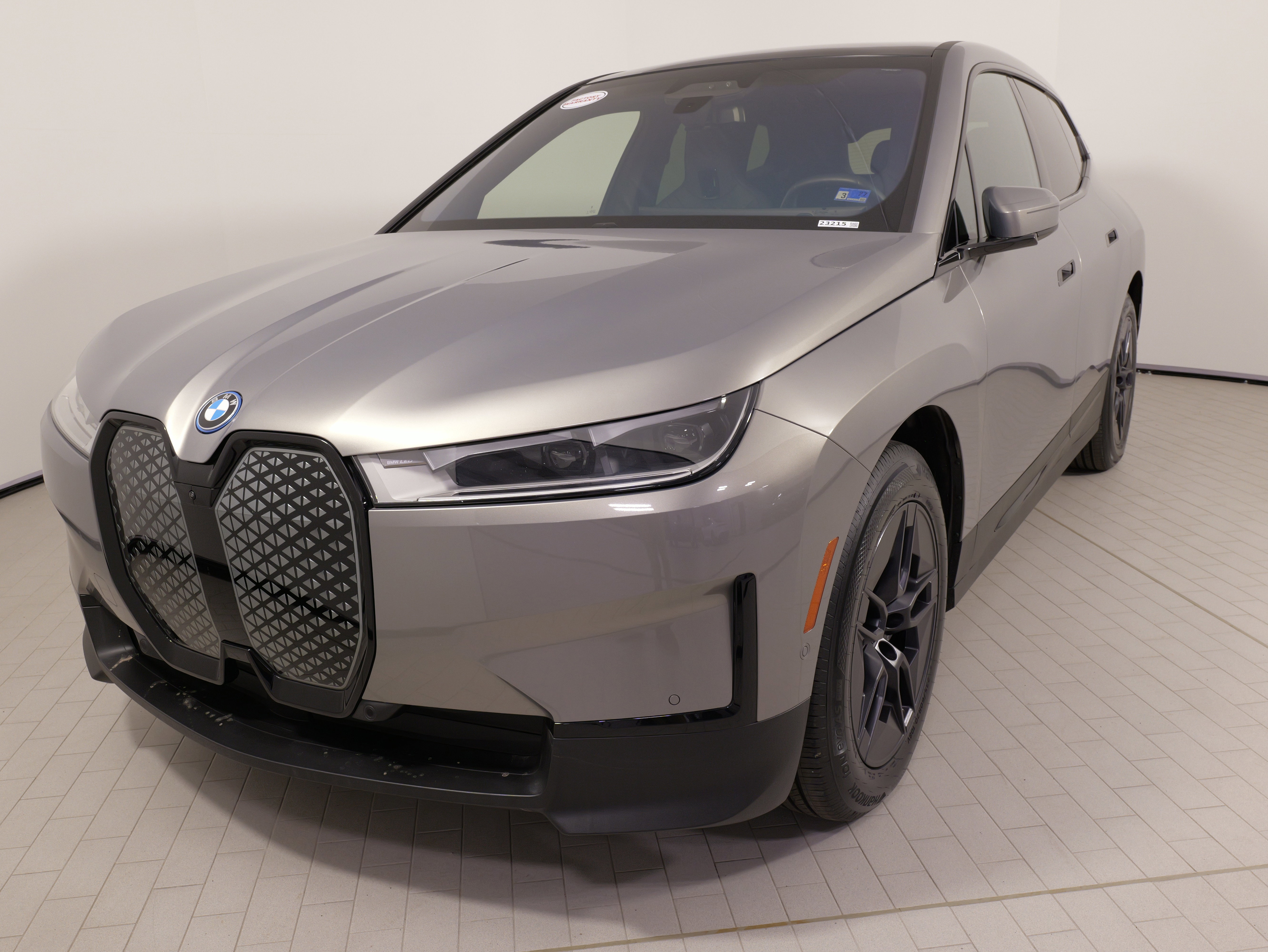 Used 2024 BMW iX xDrive50 image 5
