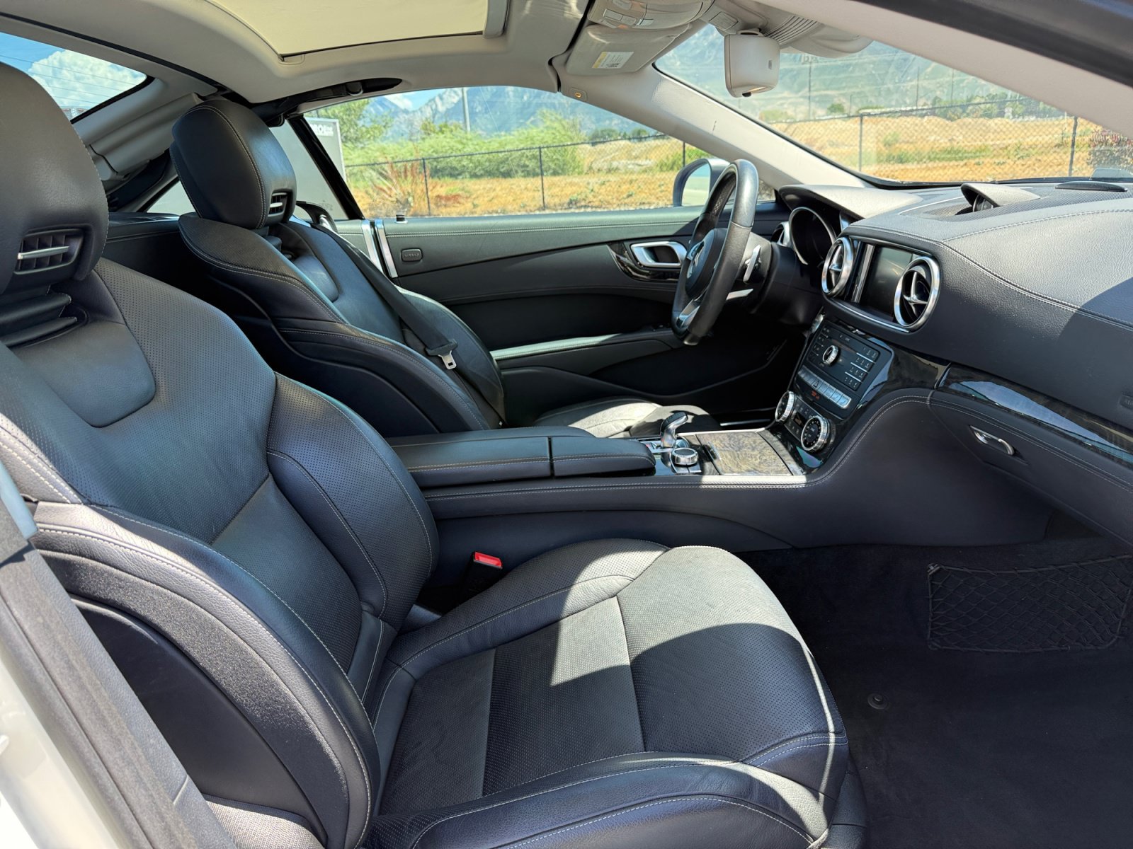 Certified 2018 Mercedes-Benz SL 550 image 19