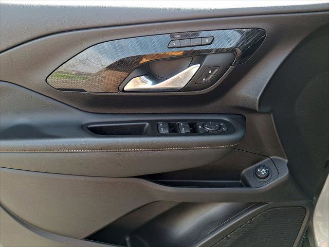 Used 2024 GMC Terrain AT4 w/ Tech Package image 10