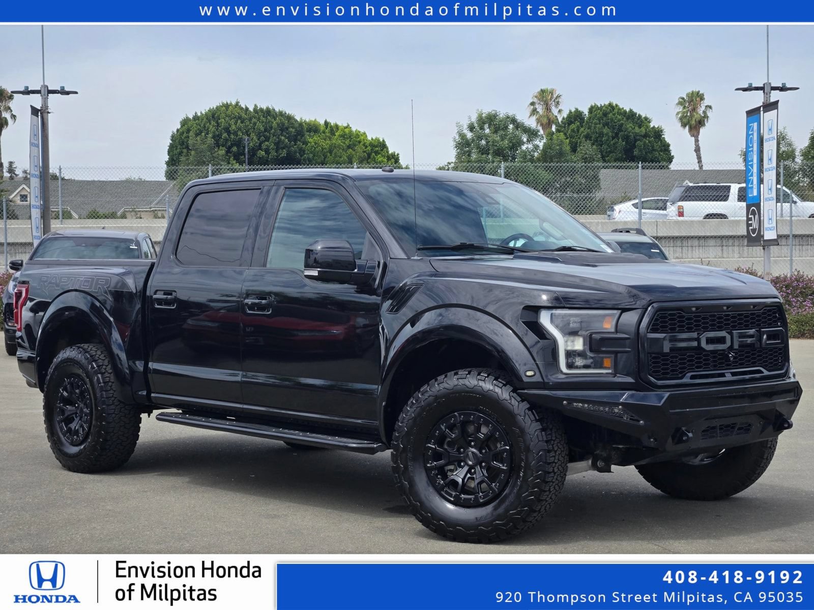 Used 2017 Ford F150 Raptor w/ Equipment Group 802A Luxury AWD/4WD image 1