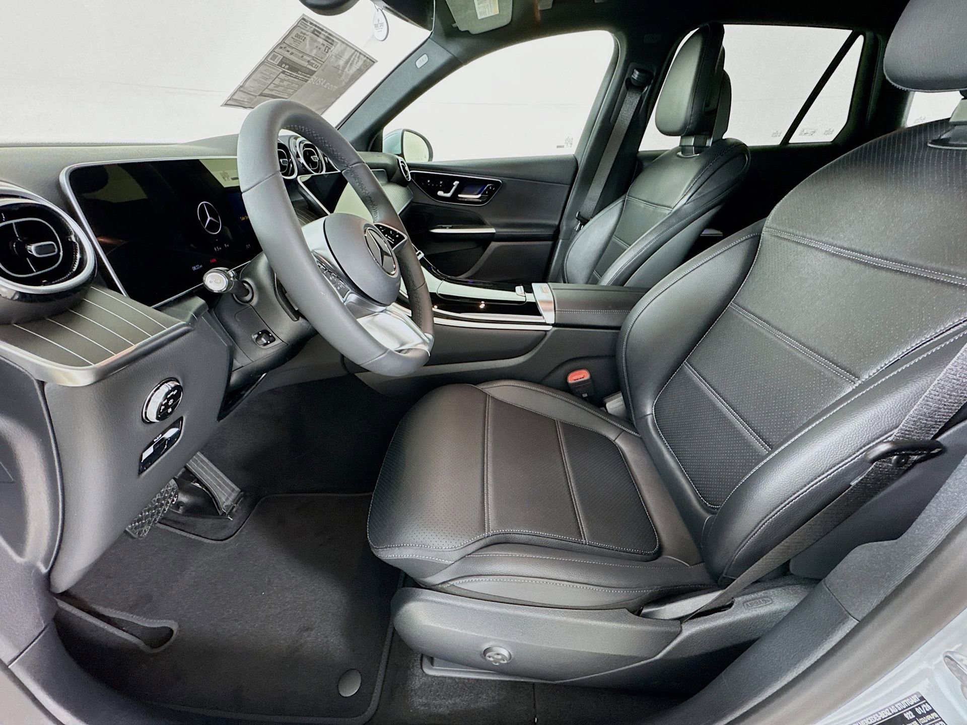 New 2026 Mercedes-Benz GLC 300 image 21