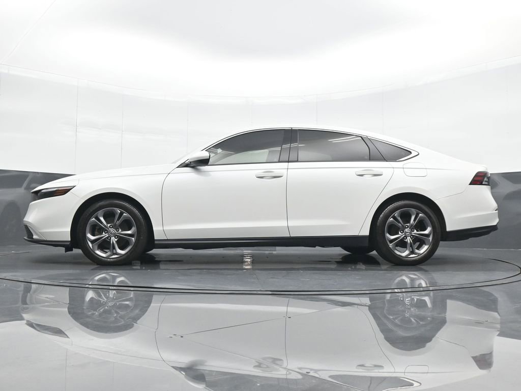 Used 2024 Honda Accord EX image 18
