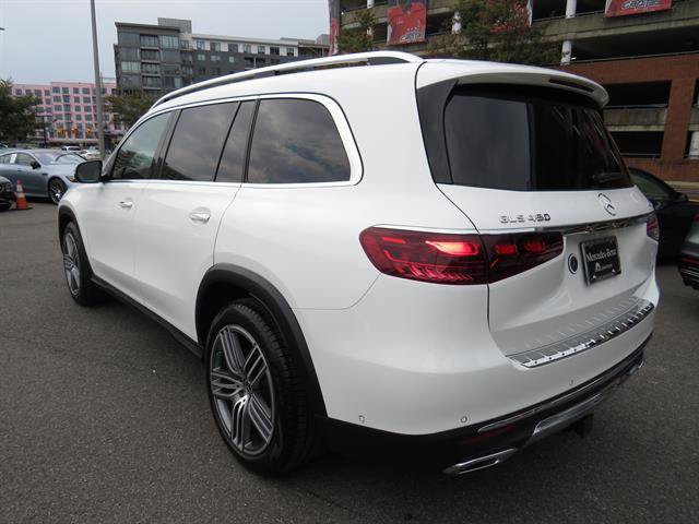 Used 2025 Mercedes-Benz GLS 450 4MATIC image 2