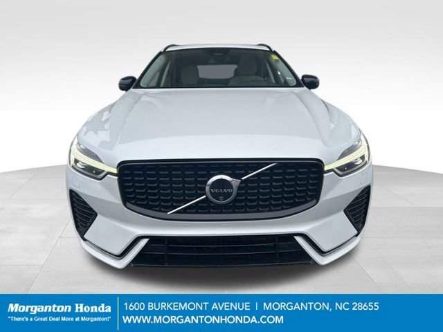 Used 2024 Volvo XC60 B5 Plus image 2