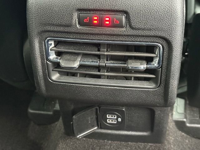 Used 2022 Lincoln Corsair AWD w/ Premium Package image 16