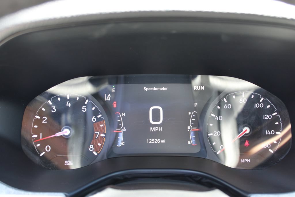 Used 2025 Jeep Compass Latitude AWD/4WD image 14