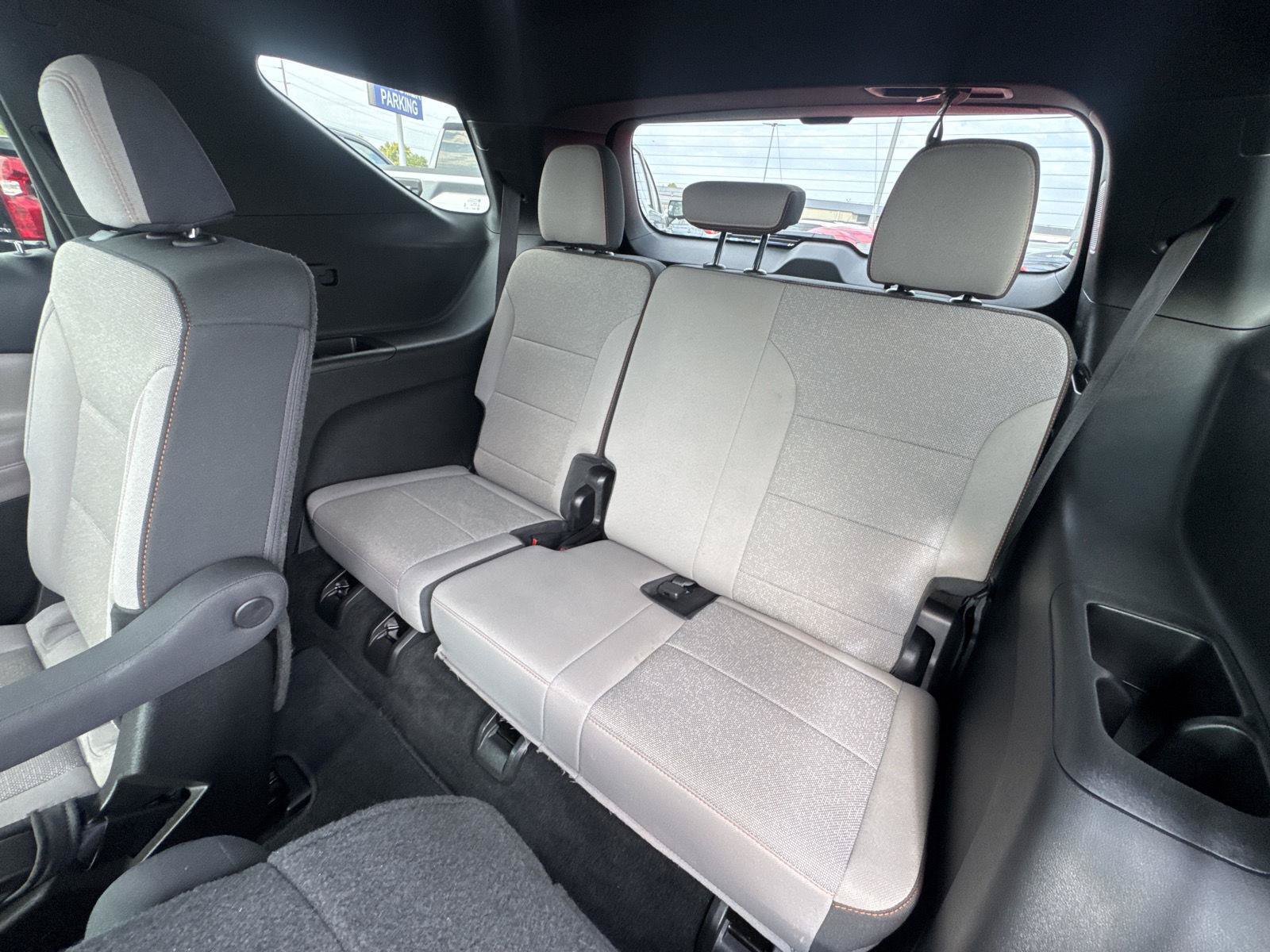 Used 2026 Chevrolet Traverse LT w/ Driver Confidence Package FWD image 9