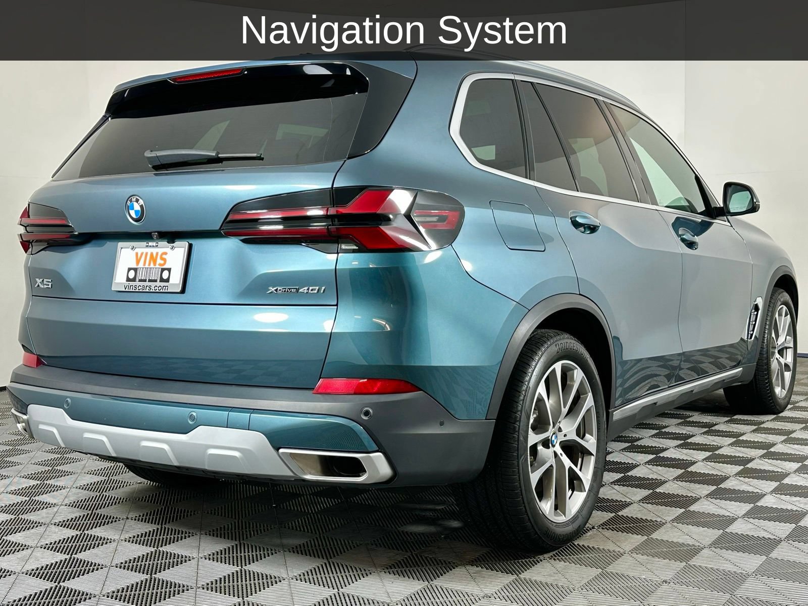 Used 2024 BMW X5 xDrive40i w/ Parking Assistance Package AWD/4WD image 4