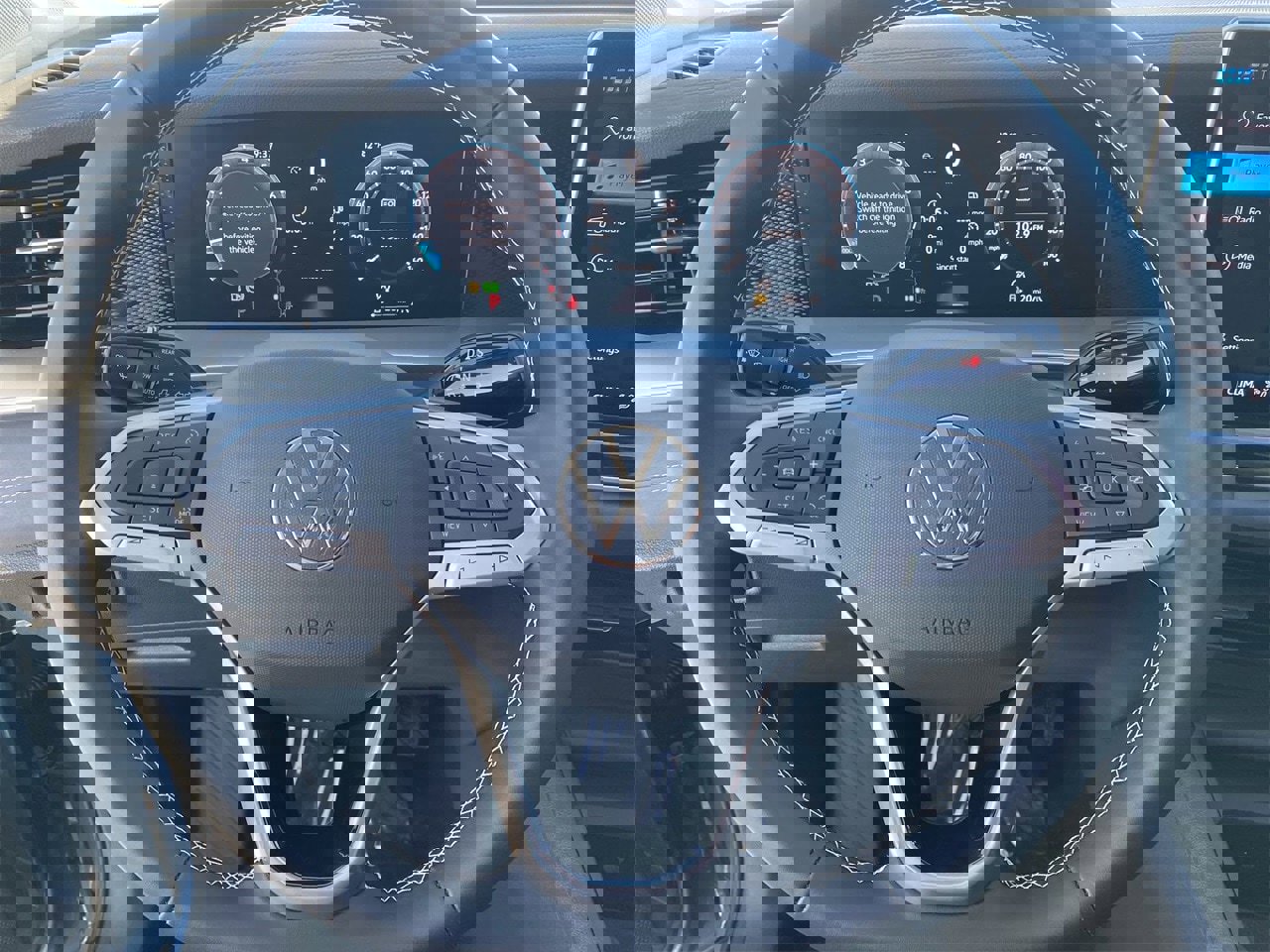 New 2026 Volkswagen Tiguan SE image 18