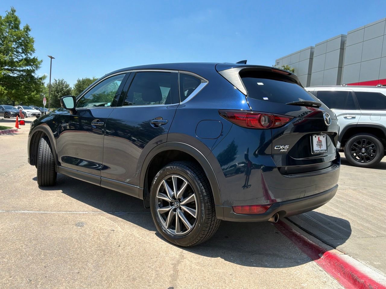 Used 2017 MAZDA CX-5 Grand Touring w/ Premium Package AWD/4WD image 7