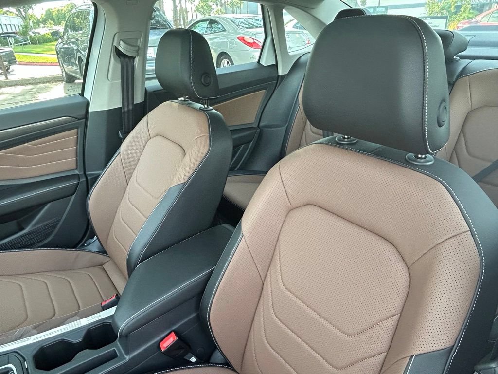 New 2026 Volkswagen Jetta SEL FWD image 16