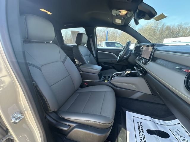 Certified 2024 Chevrolet Colorado ZR2 w/ ZR2 Convenience Package III image 30