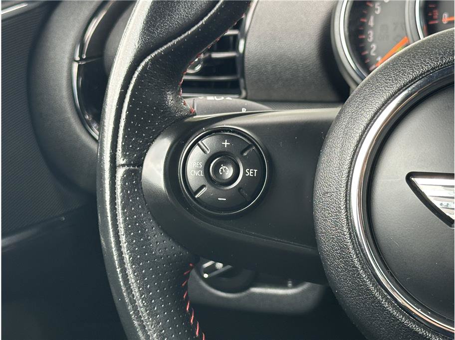 Used 2017 MINI Cooper Clubman S AWD/4WD image 21