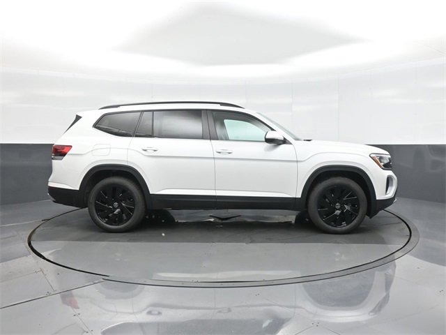 New 2026 Volkswagen Atlas SE image 8