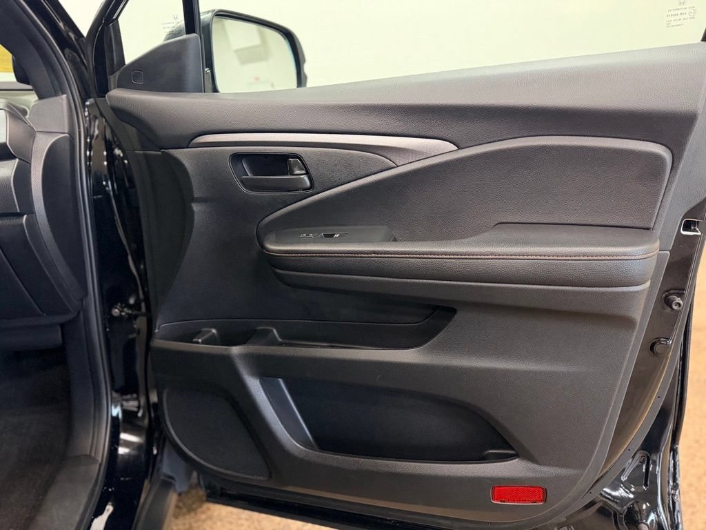 Used 2023 Honda Passport TrailSport image 18