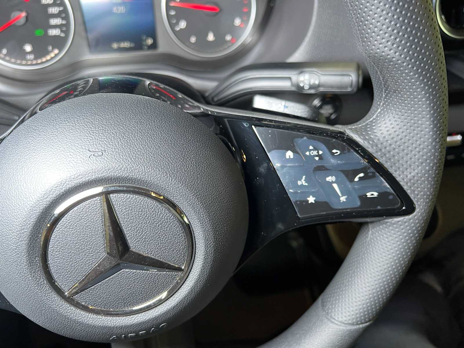 Used 2025 Mercedes-Benz Sprinter 2500 image 28