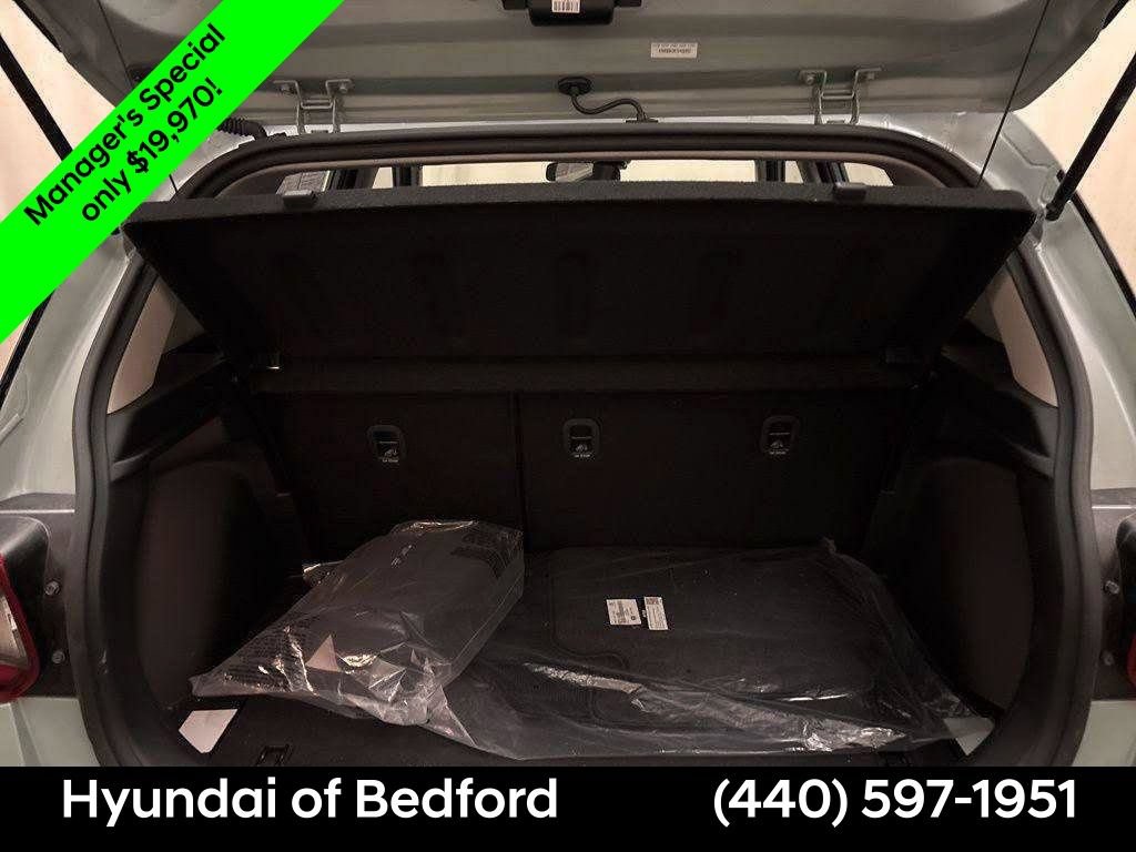 Certified 2026 Hyundai Venue SE FWD image 11