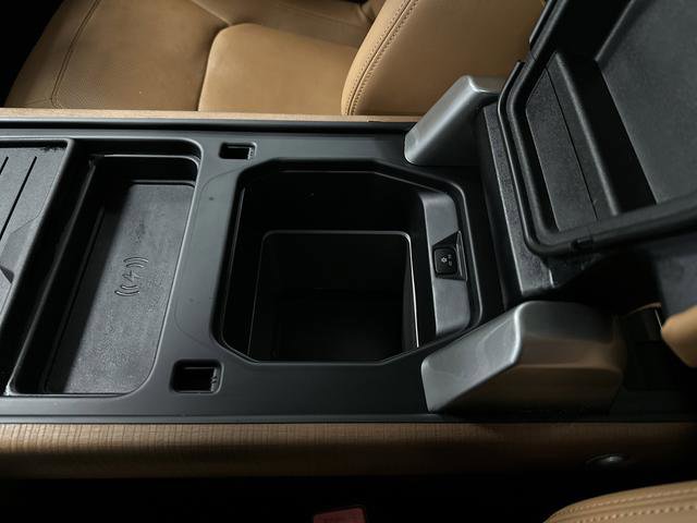 Used 2023 Land Rover Defender 130 First Edition image 21