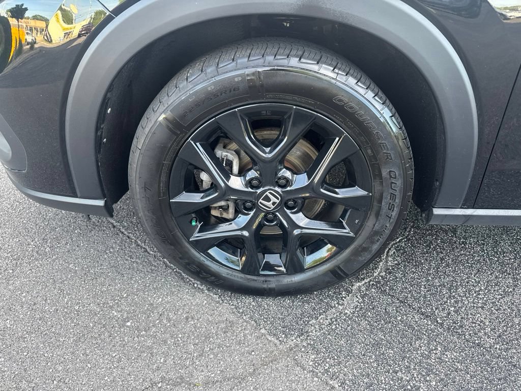 Certified 2025 Honda HR-V Sport image 11