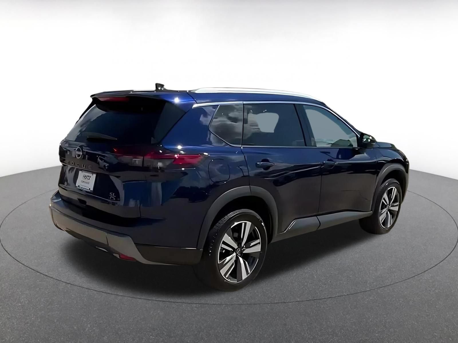 Used 2026 Nissan Rogue SL FWD image 13