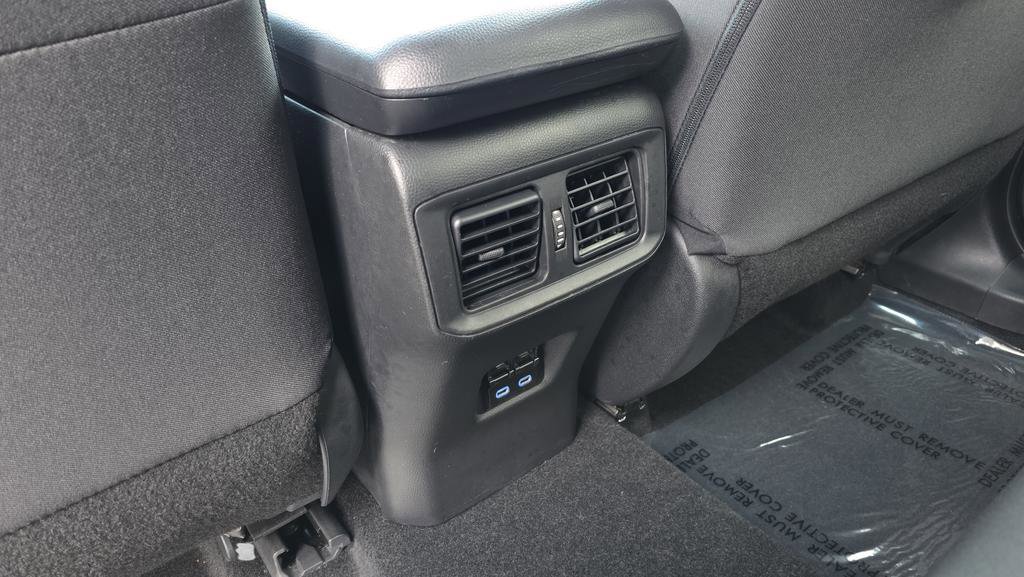 Used 2022 Toyota RAV4 XLE image 15