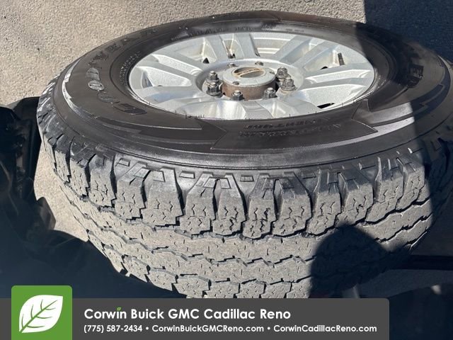 Used 2017 Ford F250 XLT w/ XLT Value Package image 37